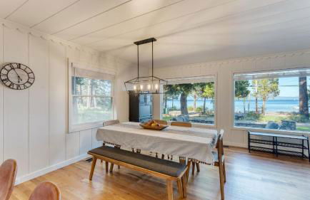 West Shore Lake House by Avantstay Ski Cabin w/ Backyard Sledding Hill! - Foto 12