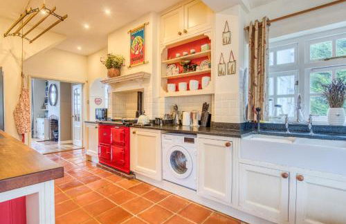 Beautiful Country House with Forest View & Garden - Foto 22