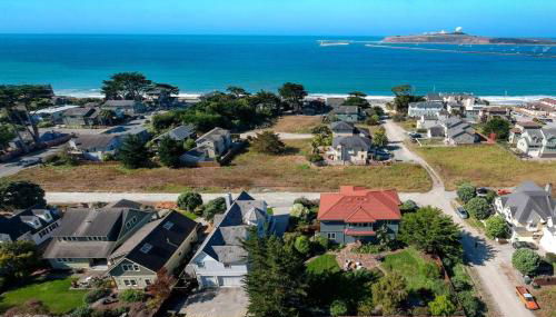 Private Home with Breathtaking Ocean Views - walk to Beaches Restaurants - Foto 4