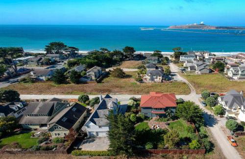 Private Home with Breathtaking Ocean Views - walk to Beaches Restaurants - Foto 4