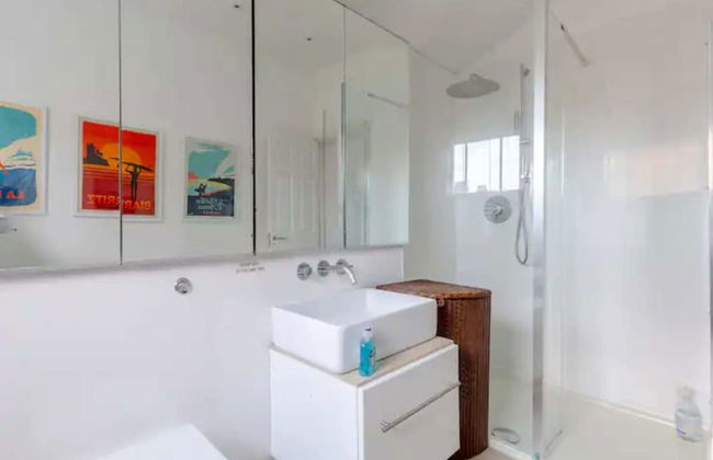 Beautifully Designed 2BD House - by Queen's Park! - Foto 24