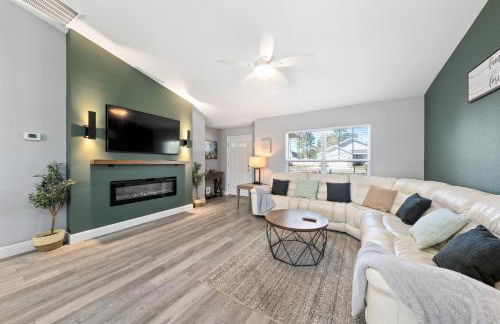 COZY home with fenced patio - Foto 47