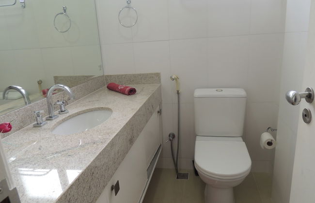 Lindo Amplo 3 Quarto em Prédio Frente Mar - Foto 49