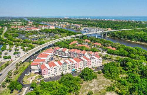 Couples Getaway - Sweet Retreat - European Village Best Location - Foto 4