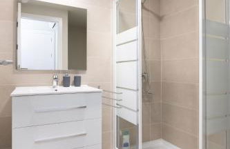 Home2Book Cozy & Modern Apt, Pool & Terrace - Foto 16