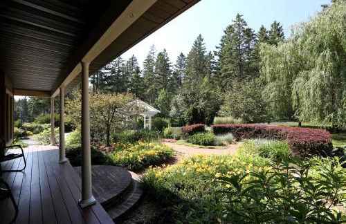 Four-Bedroom Luxury Vacation Rental on 80 Private Acres near Granite Peak, Wisconsin - Foto 6