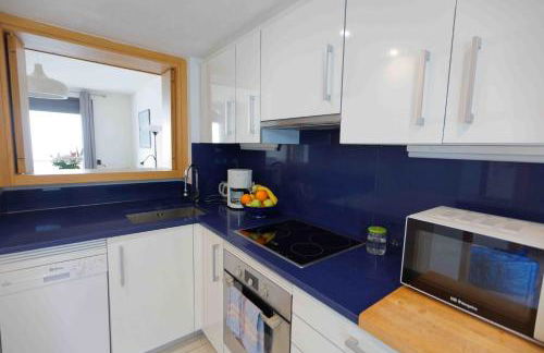 SPECTACULAR APRT. IN FRONT OF THE SEA - Foto 20