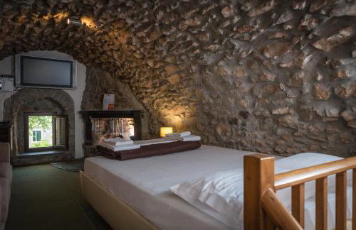 Avgonima All Seasons Hotel - Photo 35