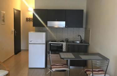 Melinas Home - Photo 8