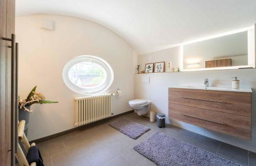 Seeblick-Dachgeschoss in historischer Villa zentral 4 PAX - Foto 28