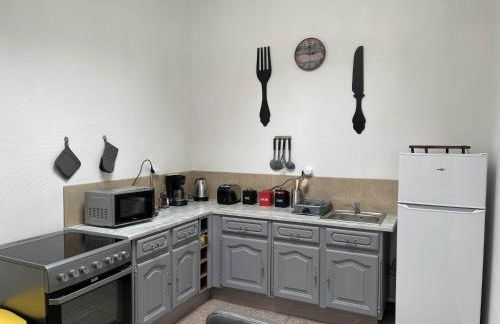 Les Gîtes de Monthermé La Maison authentique du centre historique - Foto 2