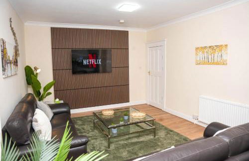 Large 4 Bedroom House Near Heathrow and M4 Free Parking - Foto 41