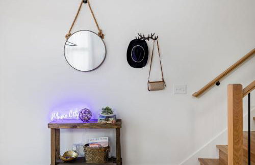 Extra Spacious 4 Bed / 4.5 Bath Music Row Home - Foto 47