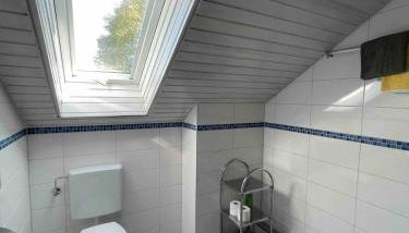 Ruhige Ferienwohnung mit Balkon und Bergsicht - Foto 4