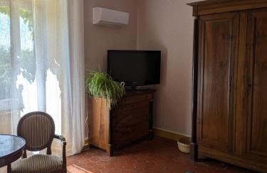 Le Domaine du Soulier -Gîte et chambres d'hôtes - La Maison du Gardien - Foto 16