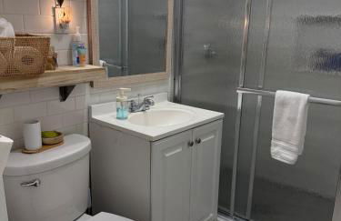 Modern 2BR Home 10 min Boston Near Assembly Row - Foto 13