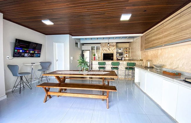 Casa com piscina 5 suites 1 quarto e AC - Foto 18