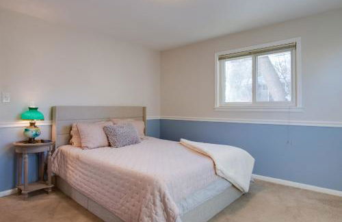 2 Mi to Old Town Pet-Friendly Home Base in Arvada - Foto 16