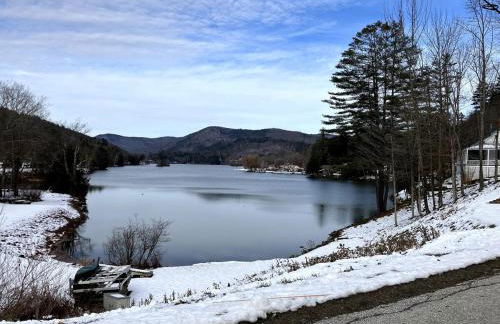 Luxury Modern Cabin near Skiing - Foto 6