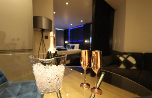 Luxury Flat,Sauna, Jacuzzi, Free Parking - Foto 7