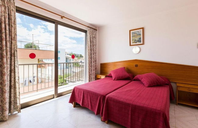 Bella Maria Apartments & Pool Club - Photo 2