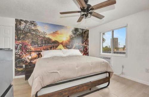 Modern King Suite #10 Steps to Daytona Beach - Foto 3