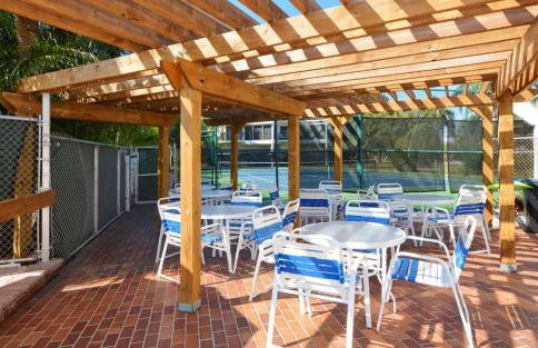 Sun Plaza West Unit 110 - Foto 32