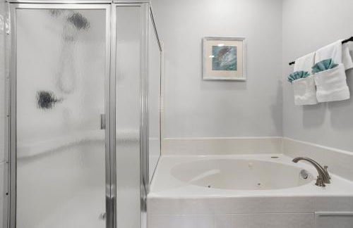 Luxury Condo in Gulfport - Photo 8