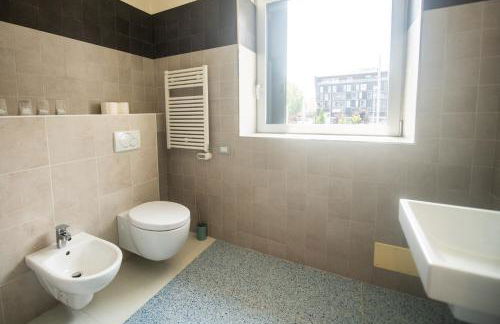 Loft Smart Parma l Wi-Fi Fibra, Indipendente, Perfetto per Business e Coppie - Photo 27