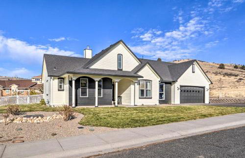 Alluring Home with Fire Pit Less Than half Mi to OIT! - Foto 32