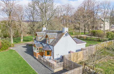 Gardener’s Cottage with Hot Tub - Foto 18