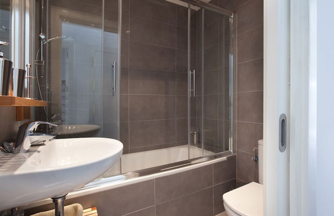 AB Montjuic - Photo 66