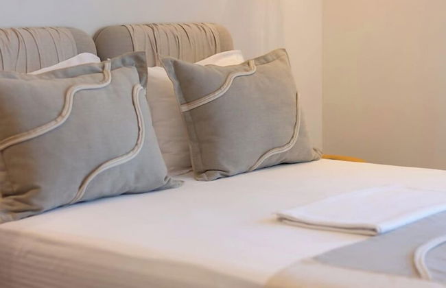 Aristotle Suites - Foto 37