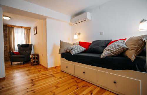 Charming old stone house - Photo 24