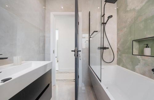 Award winning 2026 Stunning Modern 2 Bedroom Apartment in Mill Hill next to Train Station! - Foto 21