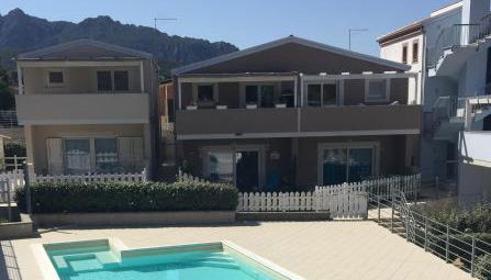 Carrabean sea in the North of Sardegna, with swimming pool - Foto 2