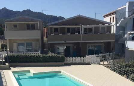 Carrabean sea in the North of Sardegna, with swimming pool - Foto 2