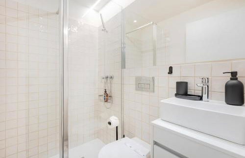 Studio Pop 111 Collection - Photo 9