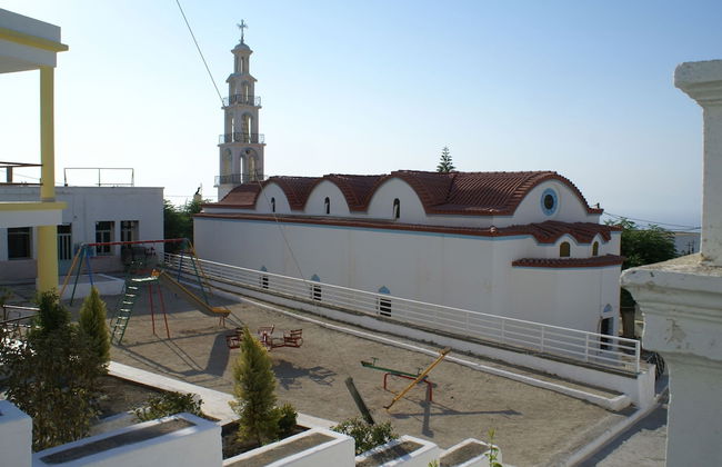 Holiday Home With Garden in Kritinia - Foto 31