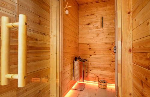 Lüftenblick - 2 Ferienwohnungen am Starnberger See, mit Terrasse oder Balkon, Weitblick, Sauna, Kamin, E-Ladestation - Foto 47