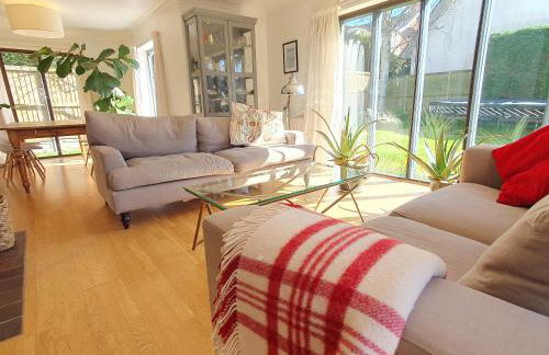 Island Retreat with HotTub - Foto 9