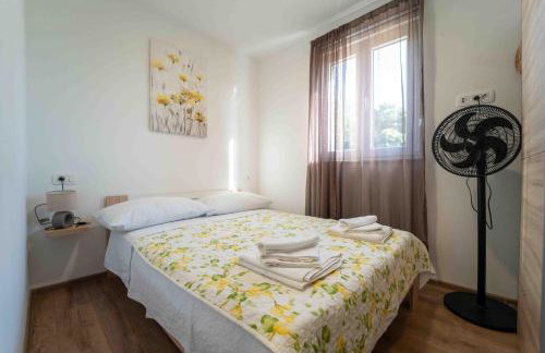Holiday home “MARKO” with heated pool! - Photo 31