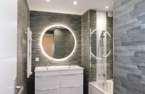 Mandelieu vacances RDC jardin, piscine, parking 2 chambres - Foto 18