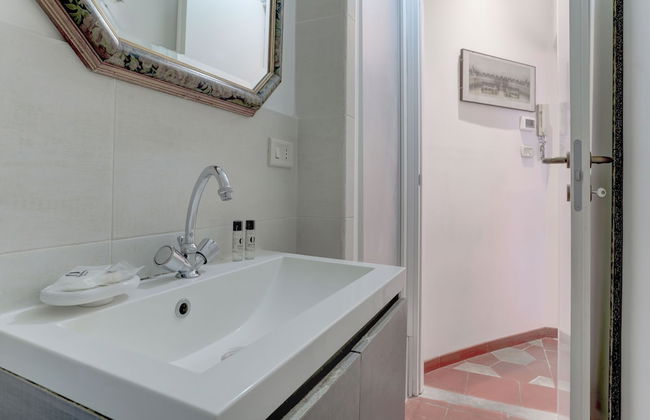 Charming Colosseum - Photo 24