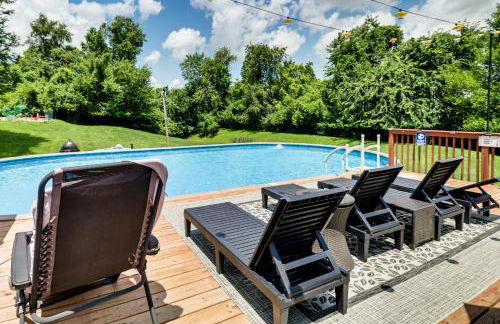 Hidden Paradise on 5 Acres with Hot Tub and Deck! - Foto 36