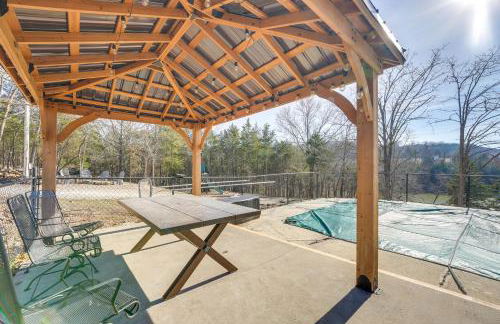 Cozy Table Rock Lake Boathouse with Pool Access - Foto 27