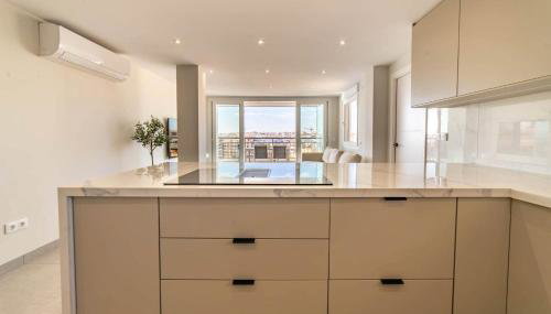 Frontline Apartment Sea Views - Pool - Center - Foto 4