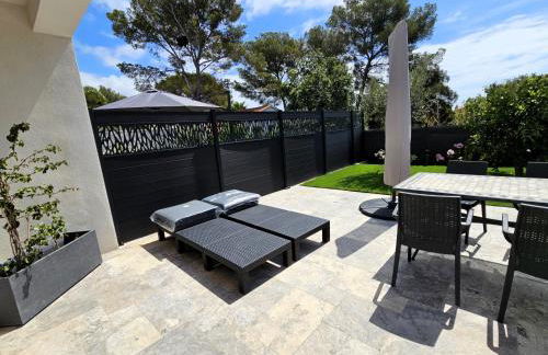 ETOILE DU BERGER Saint Aygulf 3 Villas et 4 appartements jardin individuel et piscine chauffée en saison - la mer et les plages 450 m - Foto 47