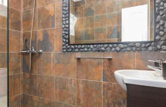 BEAUTIFUL VILLA - 4 bedrooms, heated pool, 2 priv car park places, fibre net, PS5, tv channels - Foto 56