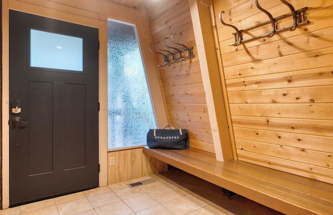 Lundy Bearden Serene Tahoe Retreat With Deck, Fireplace, and Forest Views - Foto 22